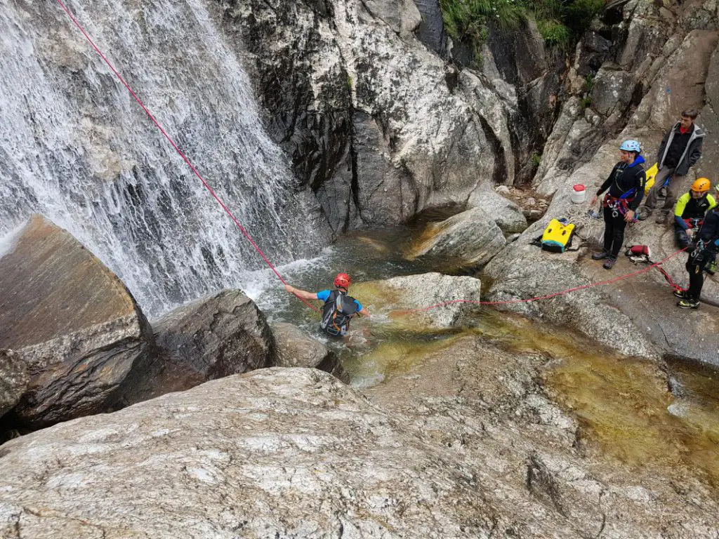 Descente de canyon avec le CAF du Pic Saint Loup