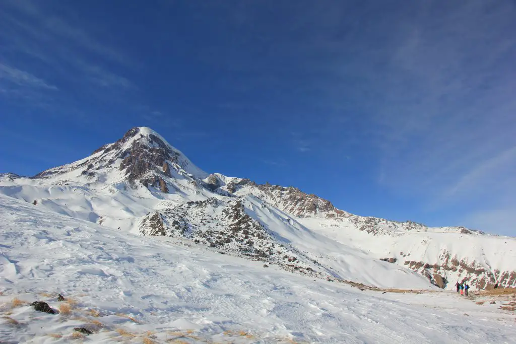 Le majestueux Kazbek en toile de fond