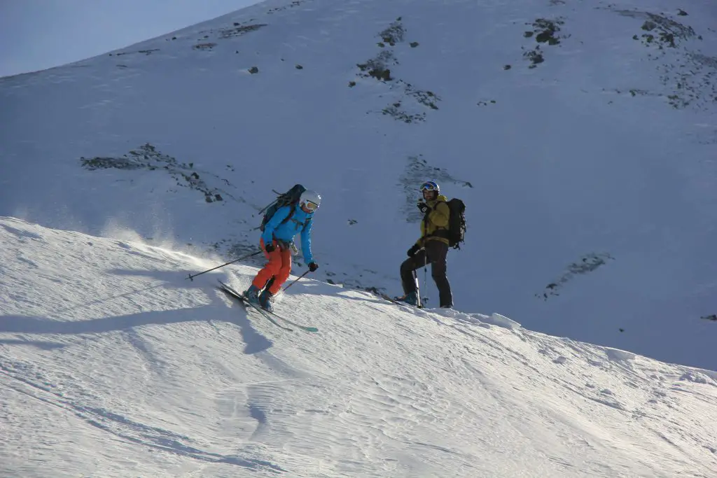 Charline sera plus raisonnable sur la piste de ski en Georgie