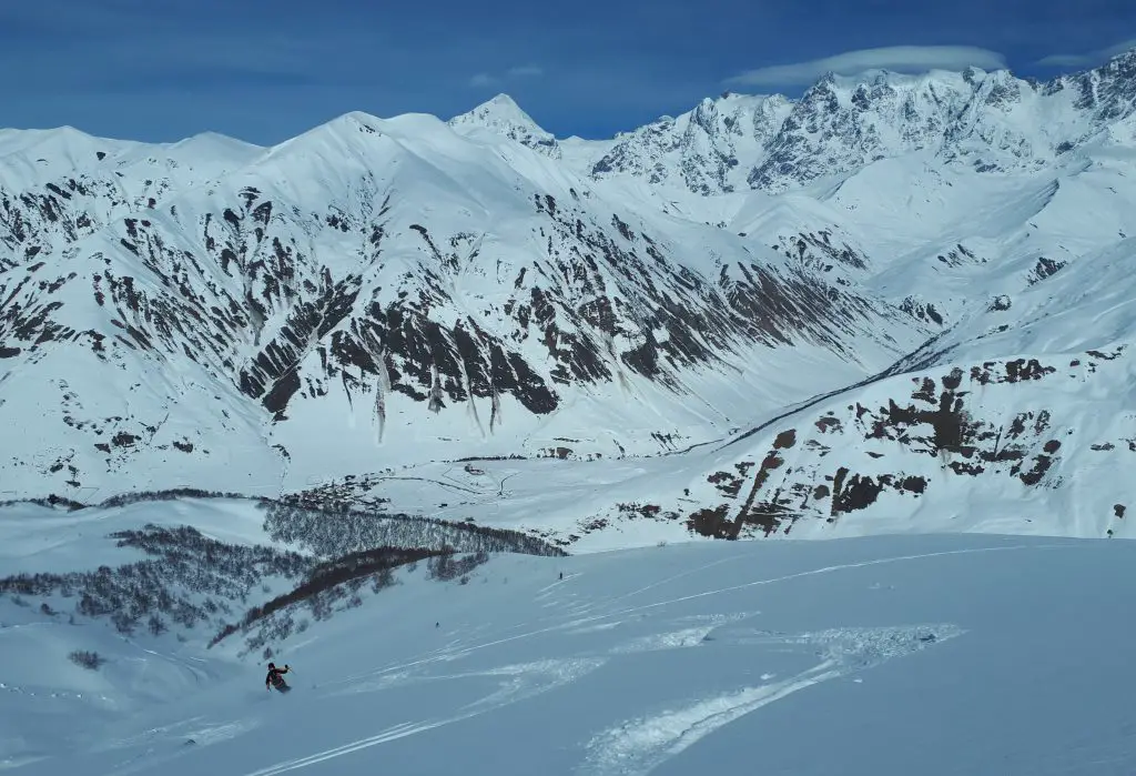 Max fonce dans la poudre en Georgie