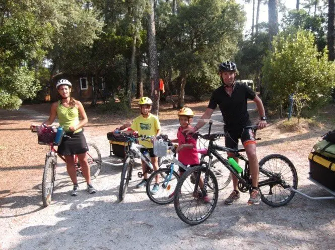 Photo de famille 2013 premier séjour vélo en famille