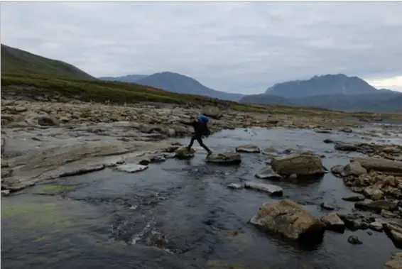 Chaque traversée de ruisseau est réfléchie pour rester au sec