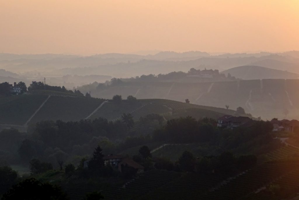 Lever de soleil depuis notre lieu de bivouac en Italie