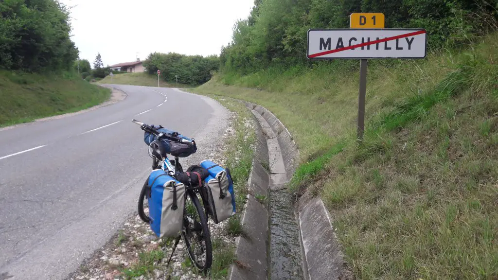 Le panneau indique le début du périple de ma traversée en vélo du Léman à l