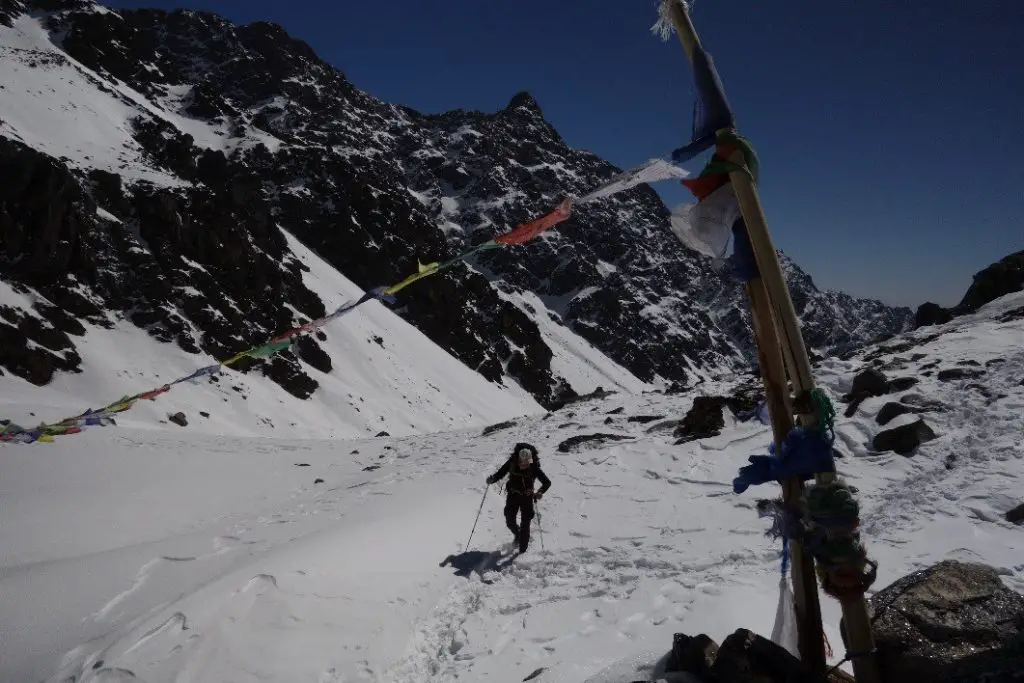 Col de Gosaikund dans le District de Rasuwa lors de la traversée du Langtang 