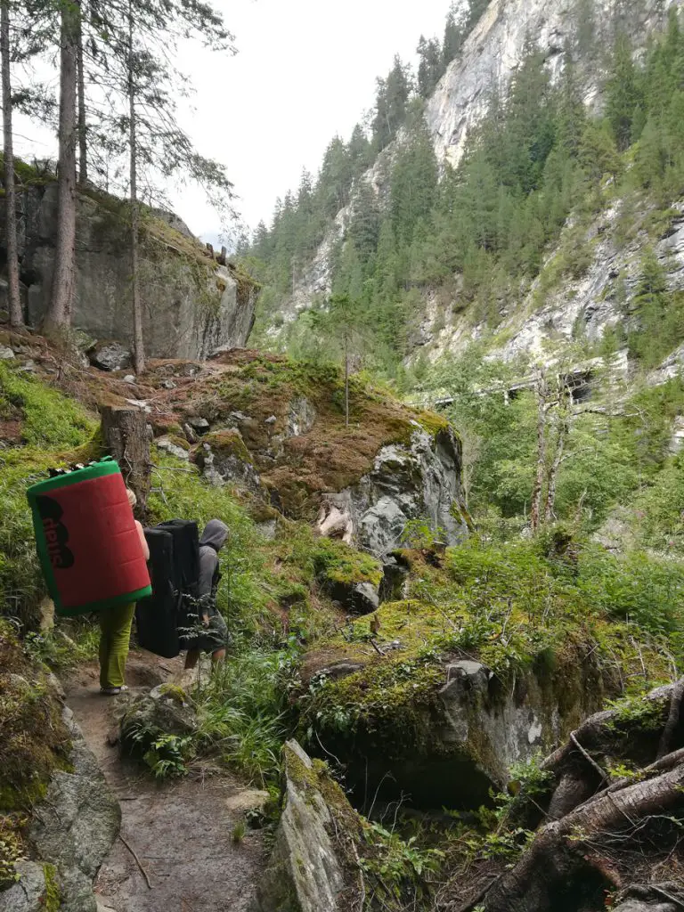 A la découverte du site d'escalade Magic Wood en Suisse