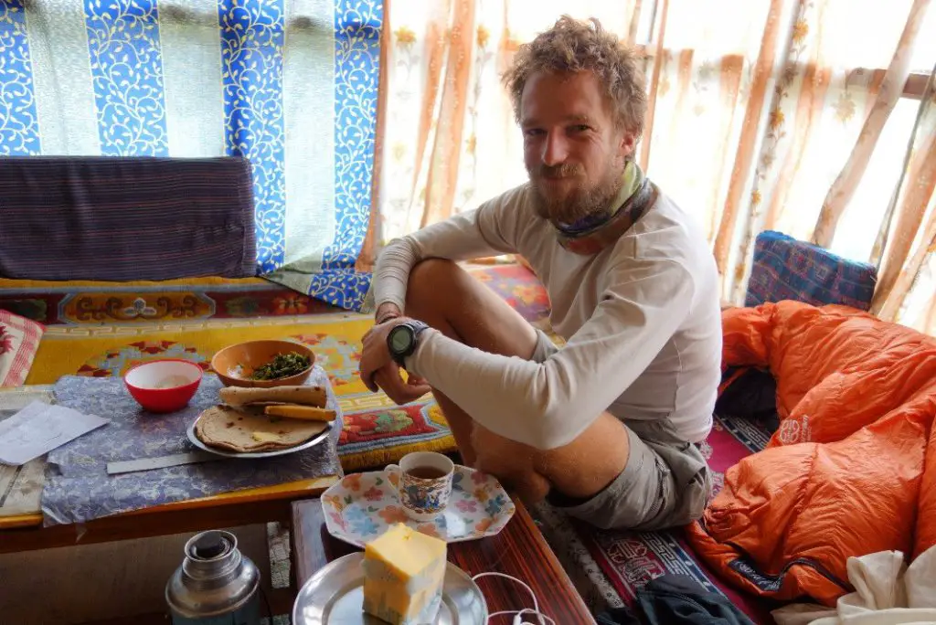 Petit déjeuner Ladakhi lors de traversée des Himalayas Petit déjeuner Ladakhi lors de traversée des Himalayas