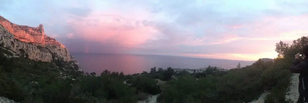 Couché du soleil depuis l’Oasis lors de notre trip grimpe dans les calanques