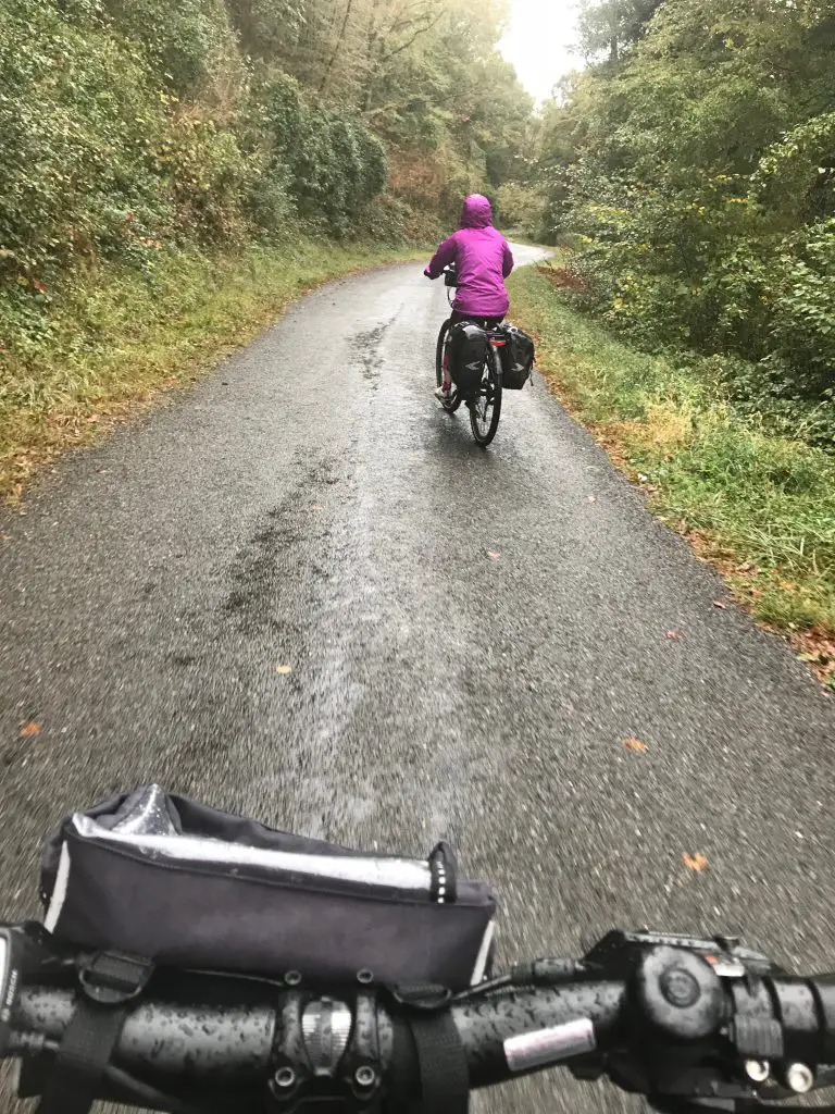 Route pluvieuse entre Tournus et Chalon sur Saône