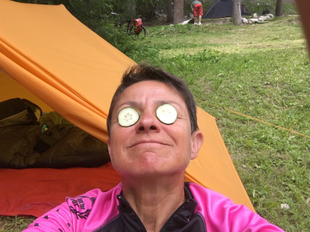 Journée de repos au Tobblacher see. J'en profite pour me refaire une beauté Journée de repos au Tobblacher see. J