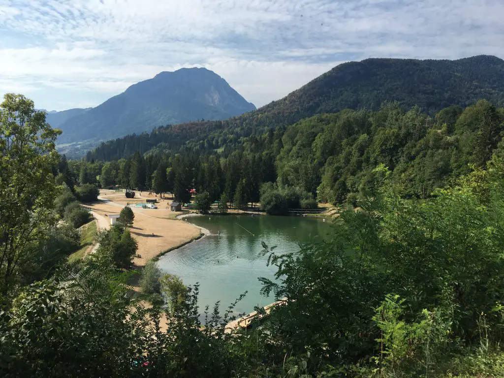 Camping de l'île, à Lescheraines Camping de l
