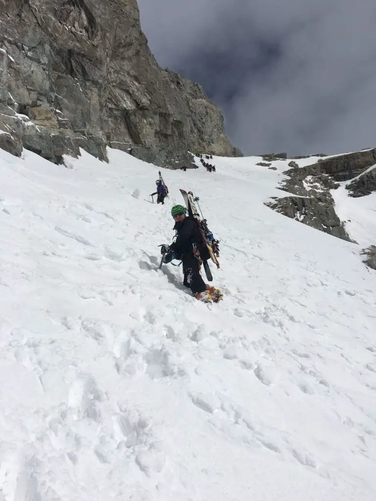 La descente de la brèche de la Meije La descente de la brèche de la Meije