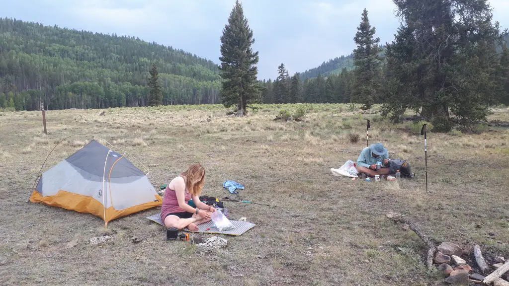 Un soir au camp lors du trek sur le Colorado Trail