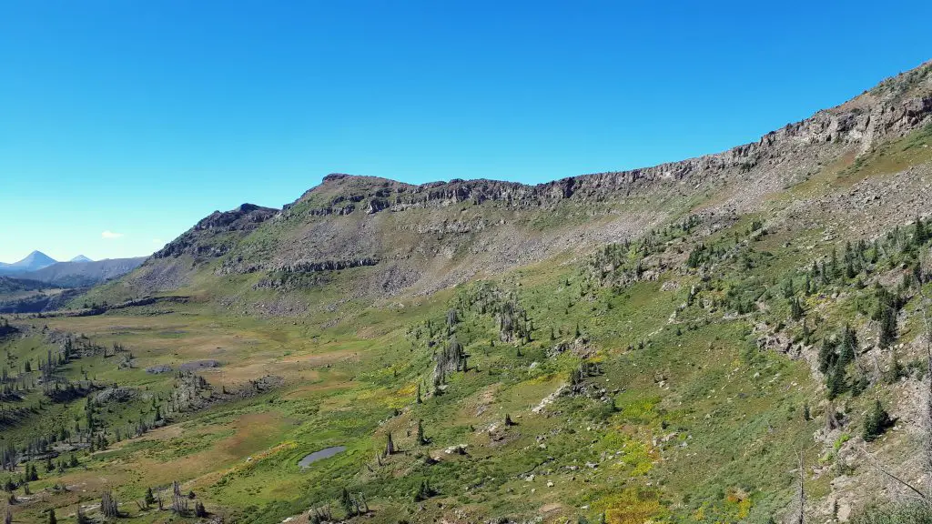 Je m’arrête un moment pour me nourrir de la beauté du lieu durant notre trek sur le Colorado trail
