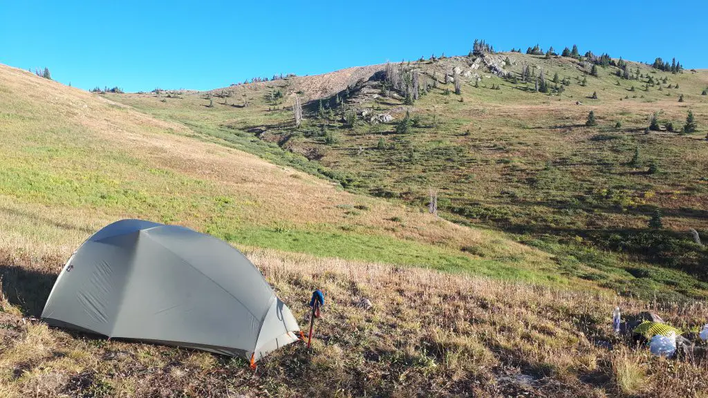 Ma tente ce matin-là lors de la marche sur le Colorado Trail