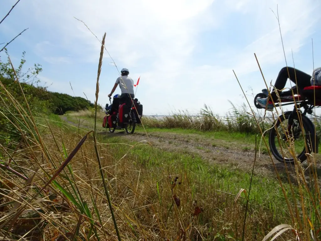 Chemin sur l’île de Tasinge au Danemark