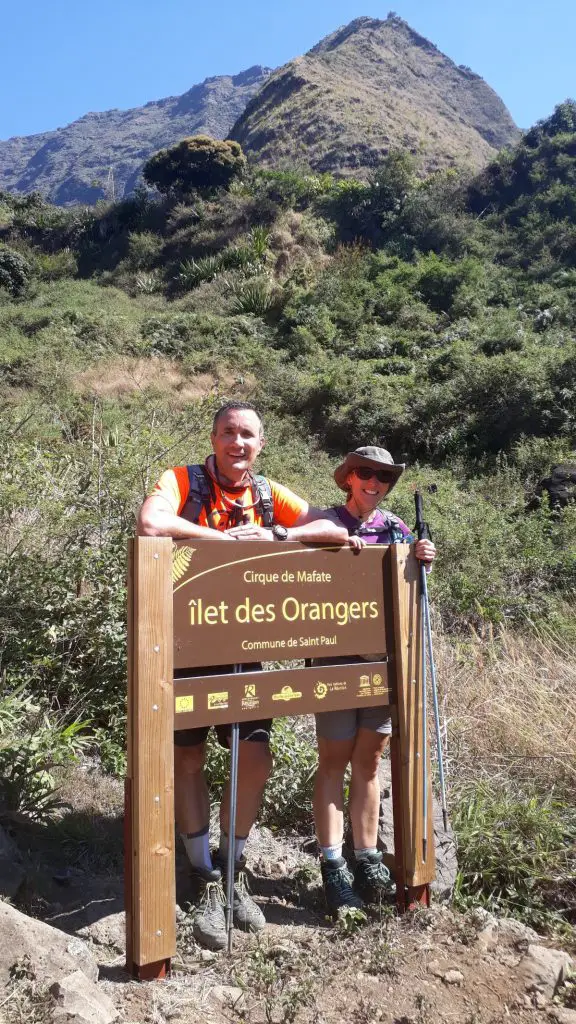 Allez ! gardons le sourire, plus que 2h de marche avant Roche Plate !