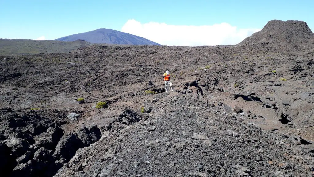 On a marché sur la Lune lors de notre Traversée de la Réunion à pied