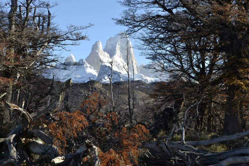 Le Mont Fitzroy nous nargue. Voilà dix jours que nous essayions de le voir ! pendant notre trek sur le circuit Huemul