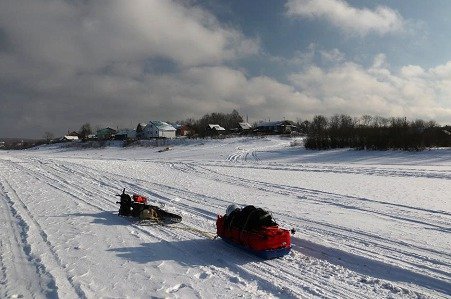 Arrivée sur Sinda pendant le voyage à vélo sur le fleuve Amour en Sibérie 