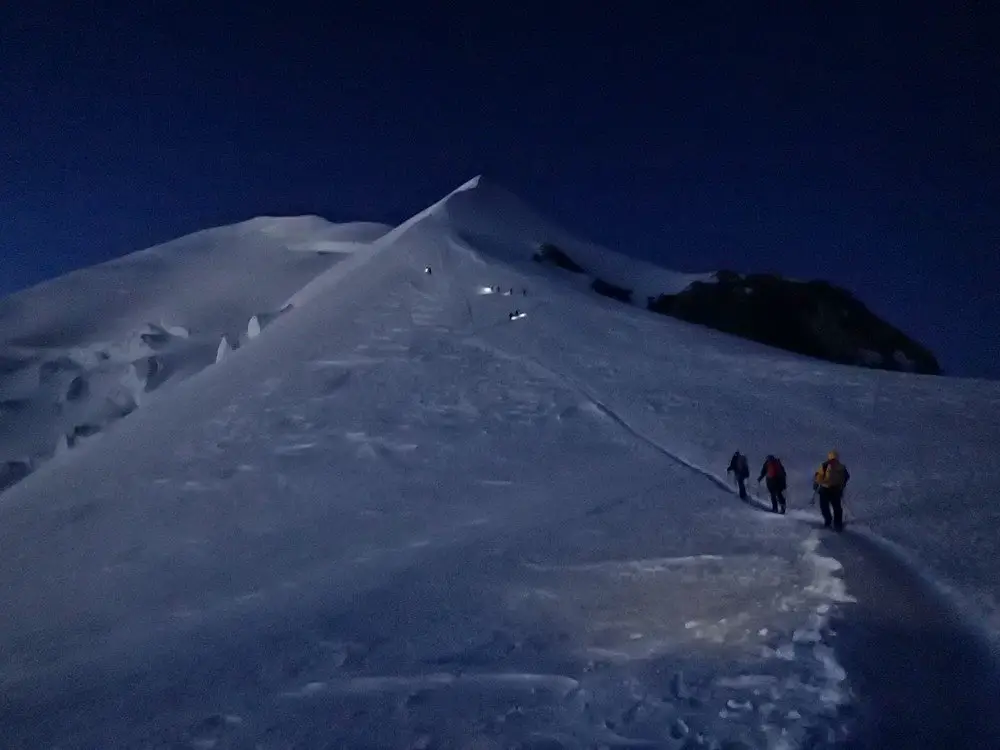 Ascension pour le Mont Blanc depuis Vallot
