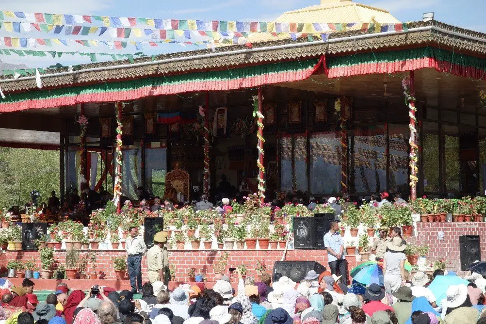 Fondements de la spiritualité et l'origine de la souffrance lors de la traversée des Himalayas Fondements de la spiritualité et l