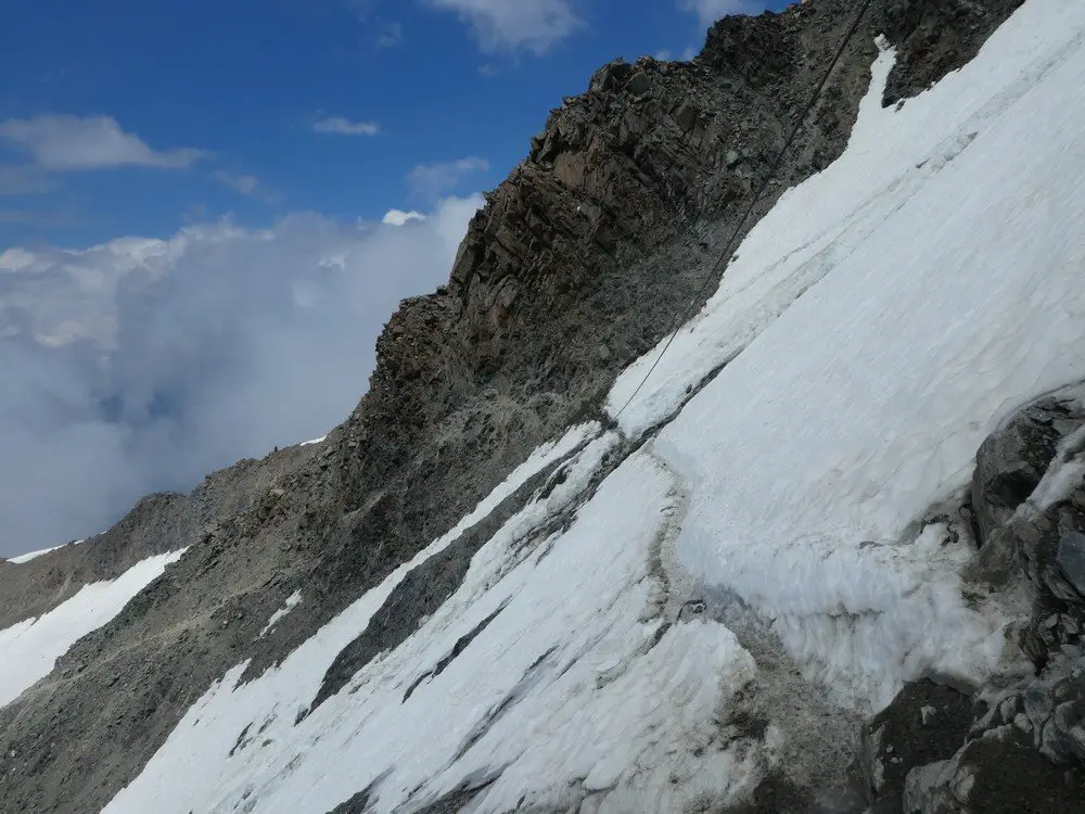 Grand Couloir en neige au Mont-Blanc