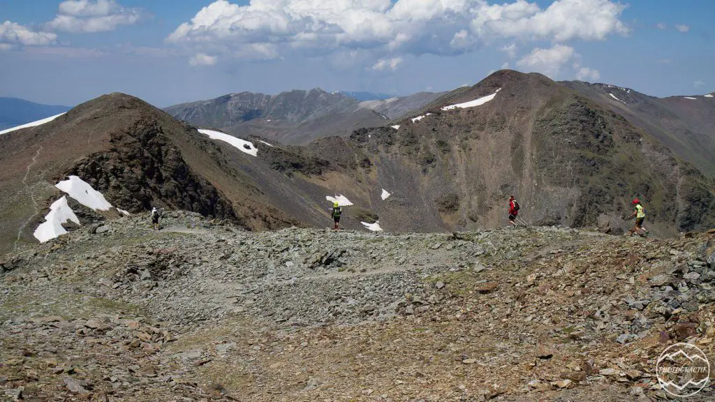 Crêtes au dessus de Nuria lors de notre parcours du raid Aran 2018