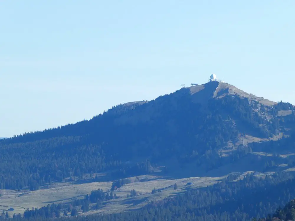 Vieille Maison – vue sur la Dole durant le Jura Peak Challenge 