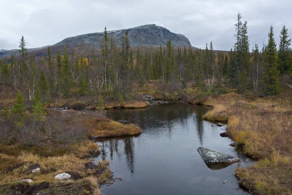 Les paysages sont variés sur une seule journée lors du séjour à Sarek