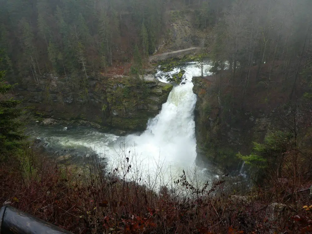 Le saut du Doubs crache lors du Jura Peak Challenge