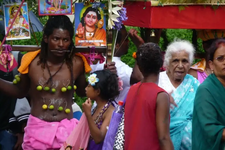 Festivités de Thapipoosam Cavadee