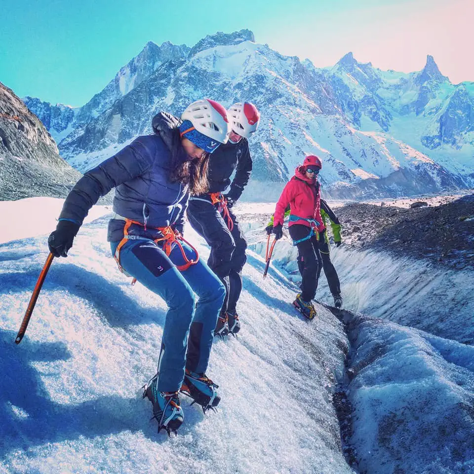 Marion Poitevin Guide De Haute Montagne initiation alpinisme à la mer de glace
