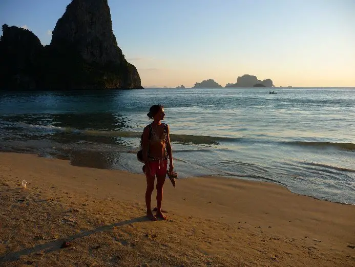 Sur la plage de Tonsaï au couchant