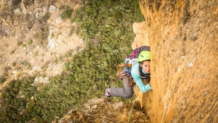 Marion SABY dans Le H il aime dans les calanques