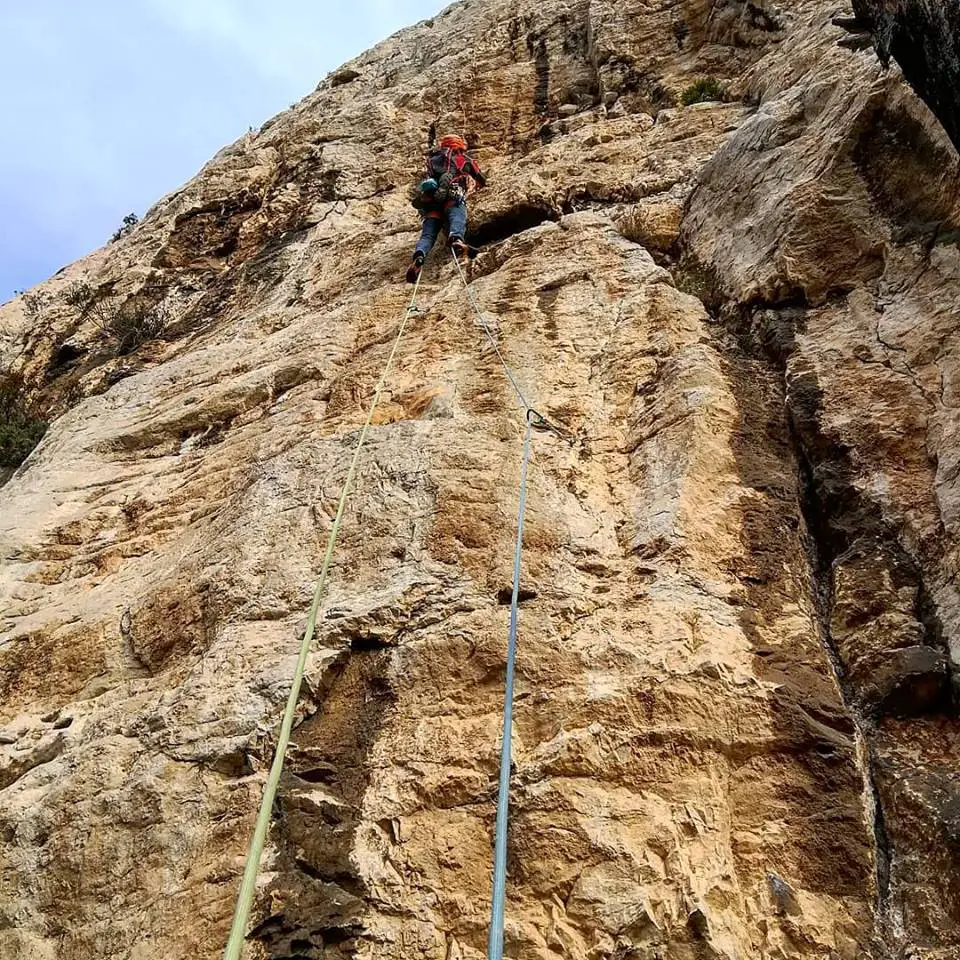 Yoann FOULON escaladant L