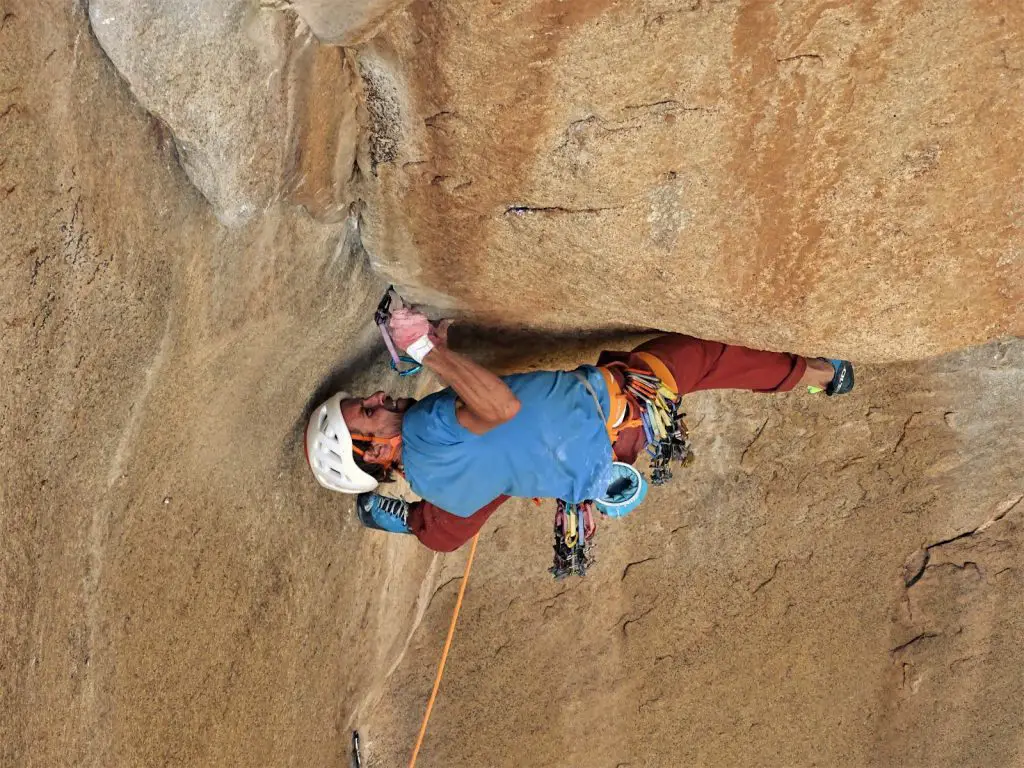 Gérome POUVREAU dans Barraka (8a) en corse