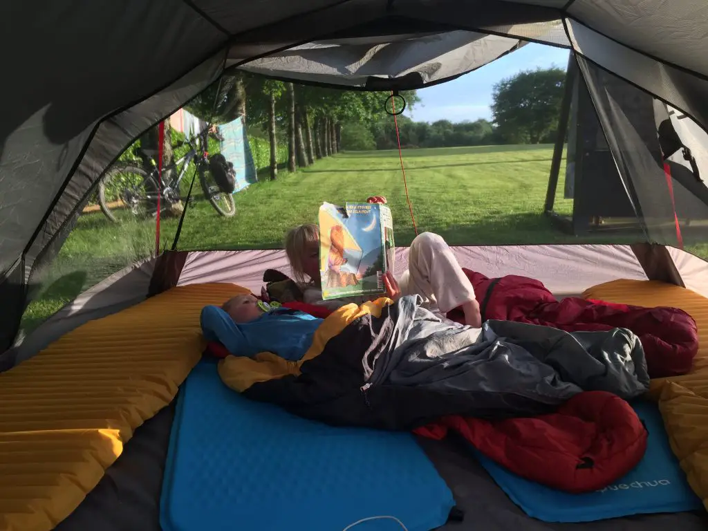 Vie de nomade durant un trip vélo de 8 mois en france avec enfants Vie de nomade durant un trip vélo de 8 mois en france avec enfants