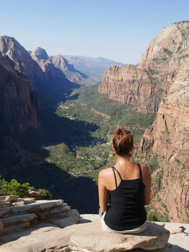 Vue du point culminant de l'Angels landing à Zion National Park