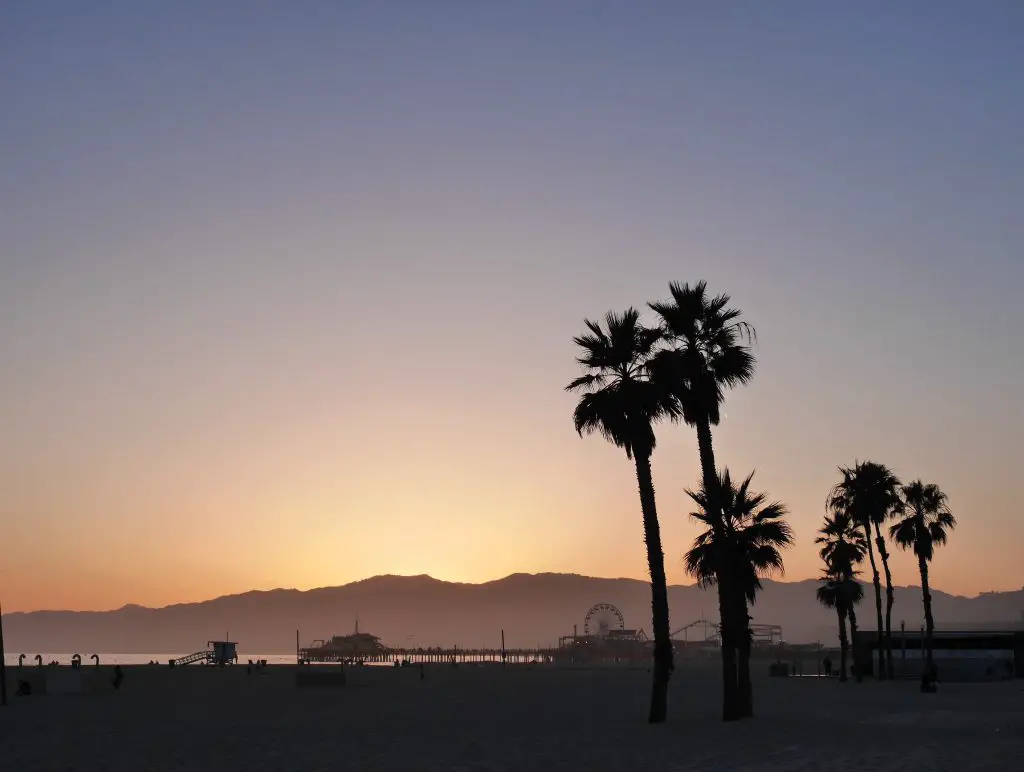 Coucher de soleil sur Santa Monica à Los Angeles