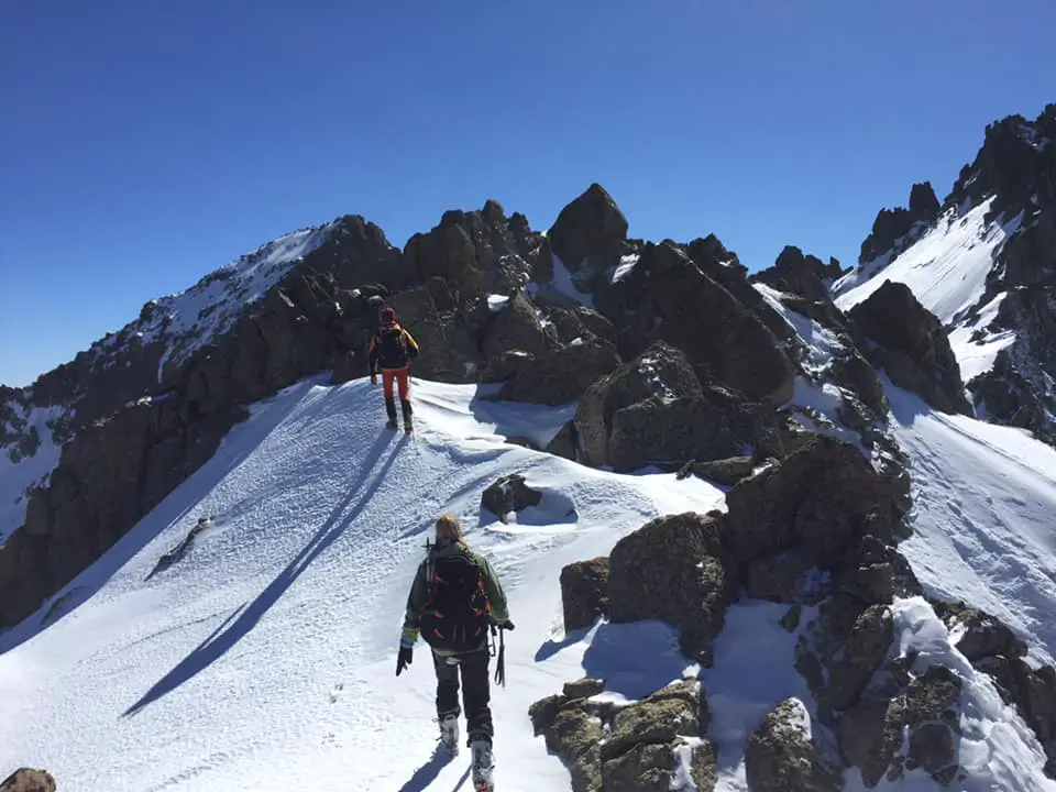 Arrivée imminente sur Punta Galiera durant la traversée hivernale de la corse