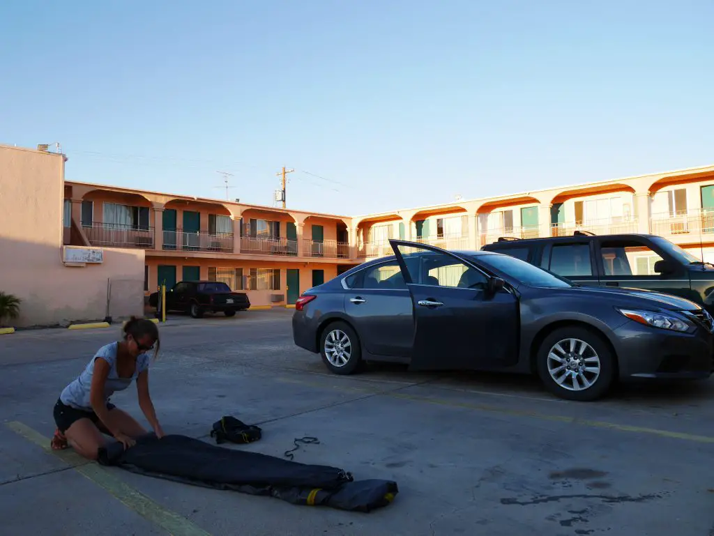 Départ de notre motel, Needels.