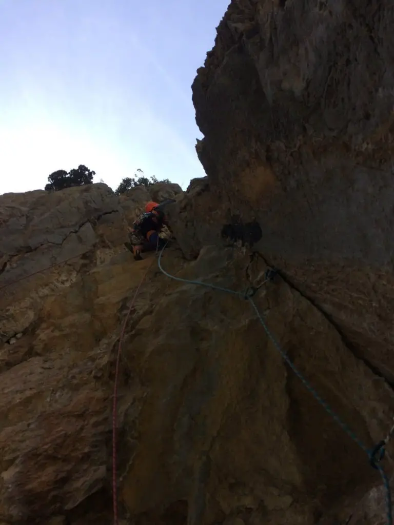 La fissure de la 4ème longueur de Sin verguenza à la Pena de Sin en espagne