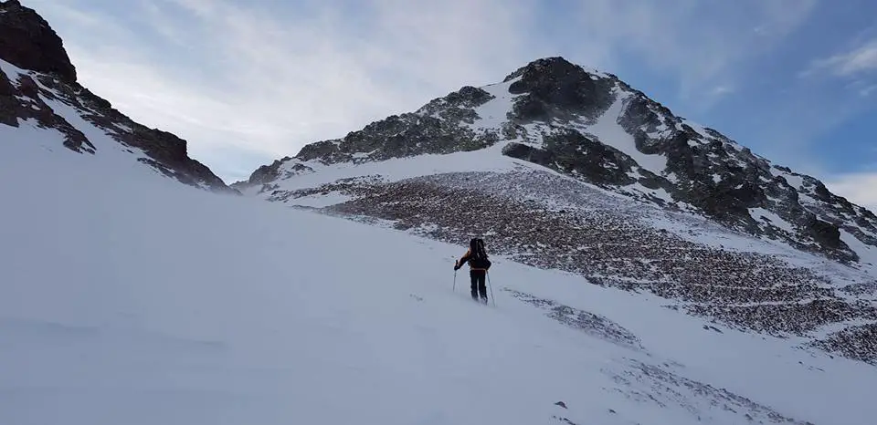 Monté hivernal sous le vent d