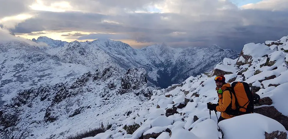 Resdecente apres le sommet du Monte Padru 2390 m en corse