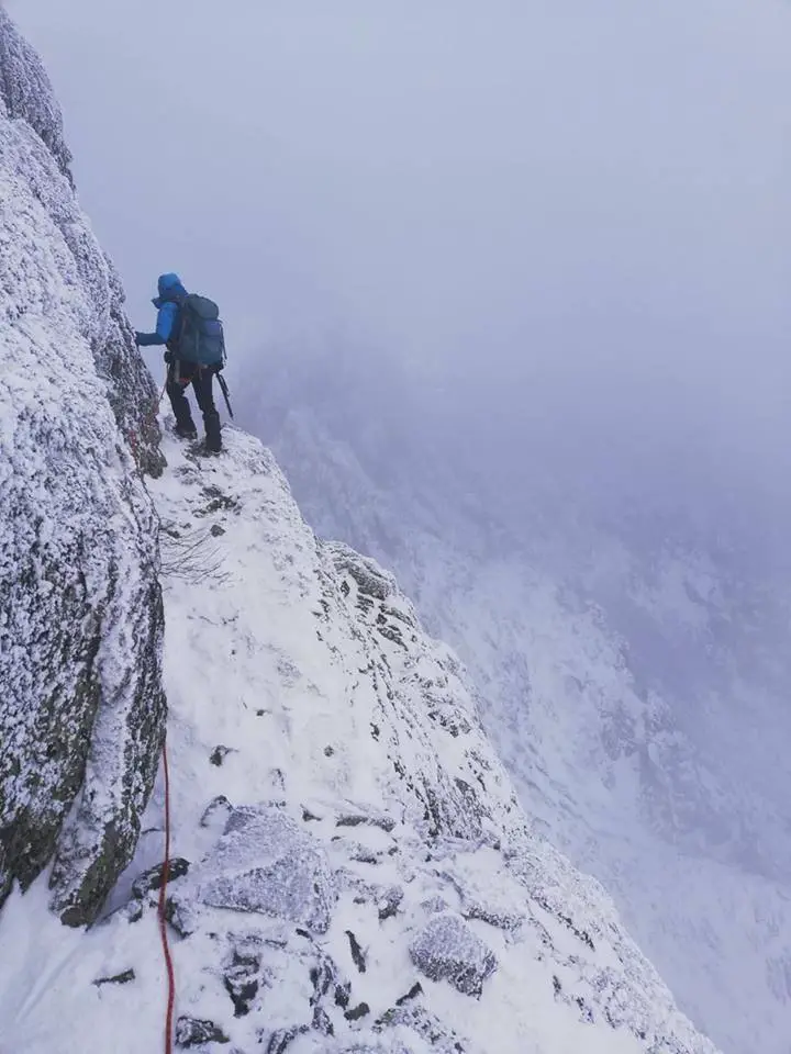 Sur la vire perdu dans les montagnes Corse