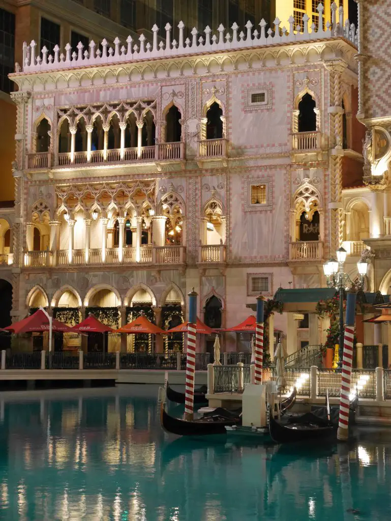 Un des palaces, le Venitian, sur le Strip, à Las Vegas.