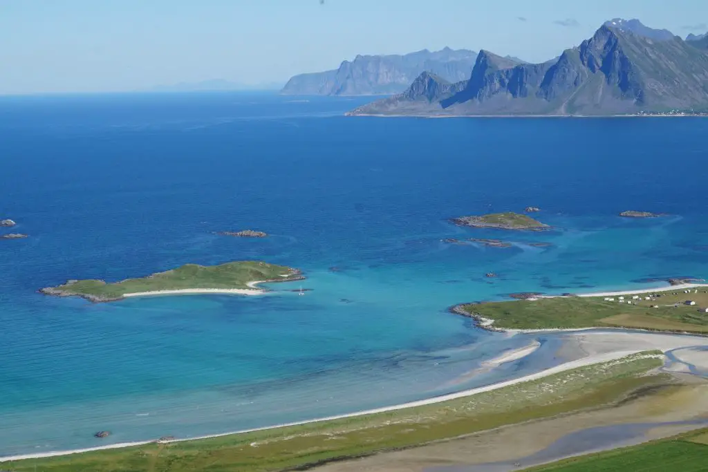 vue sur les Lofoten Norvégiens depuis le mont Ryten