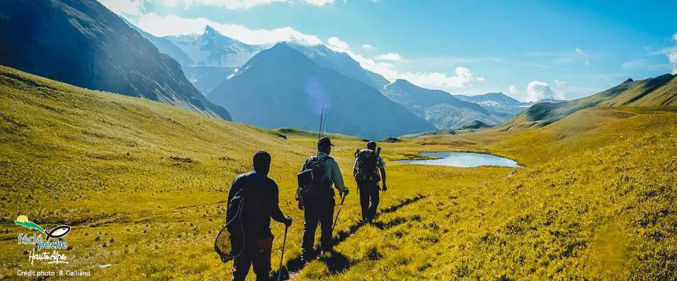 Pêche à la mouche dans les lacs de montagne des Hautes-Alpes