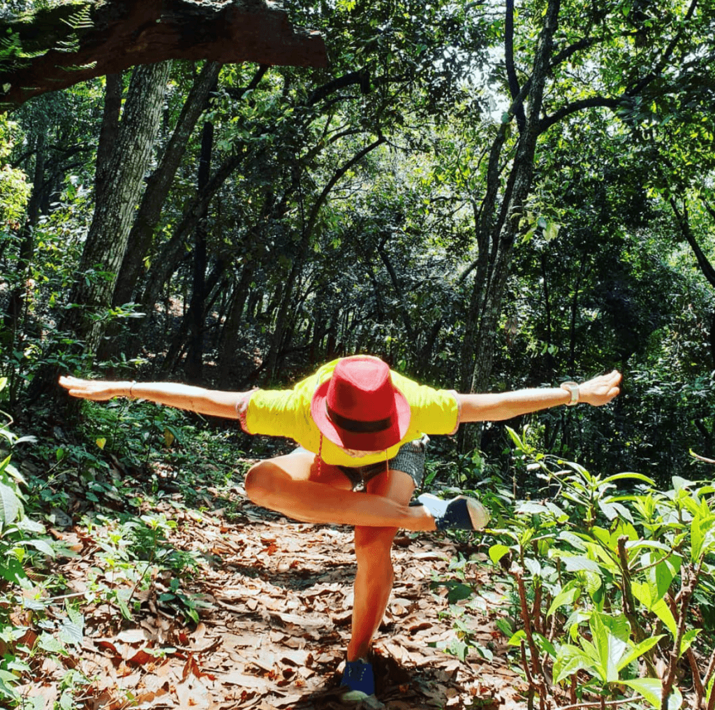 Yoga en pleine Forêt au Népal Yoga en pleine Forêt au Népal
